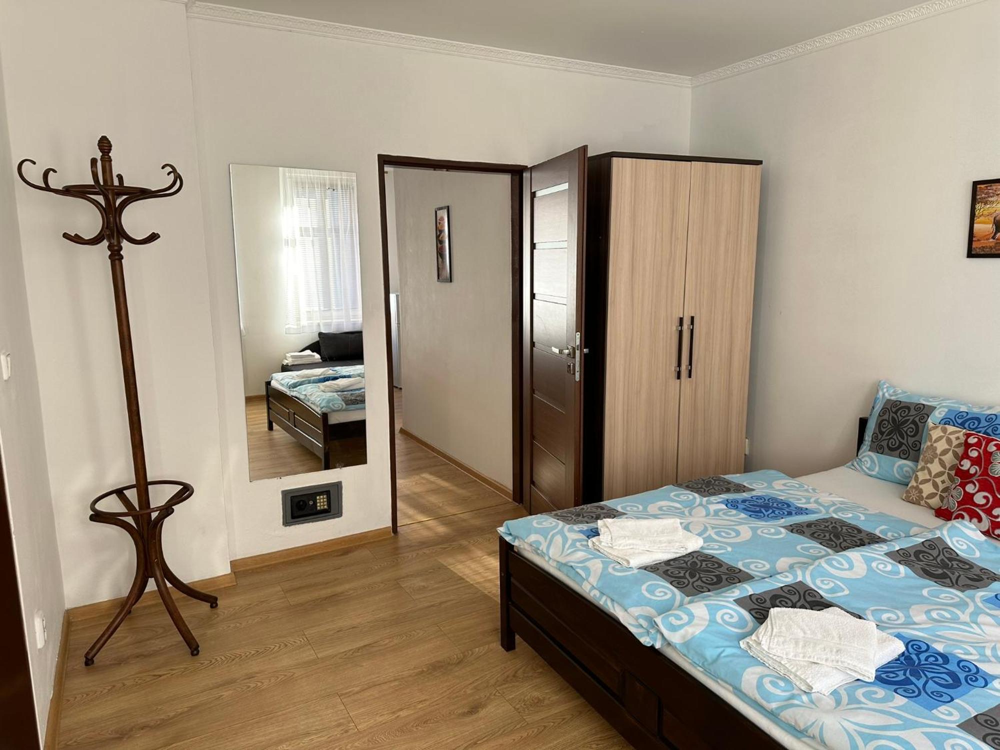 Apartman V Krusnych Horach-Free Parking Яхимов Экстерьер фото