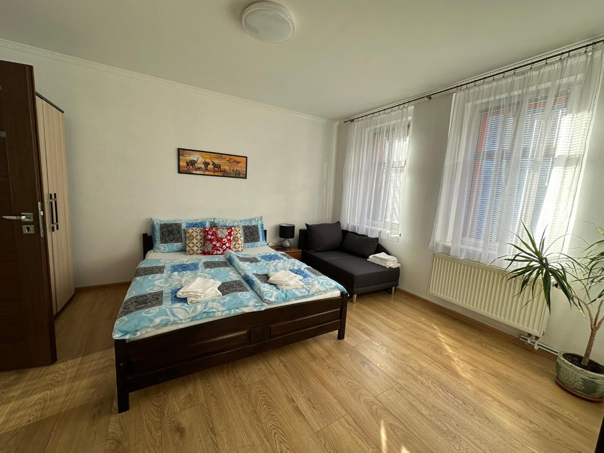 Apartman V Krusnych Horach-Free Parking Яхимов Экстерьер фото